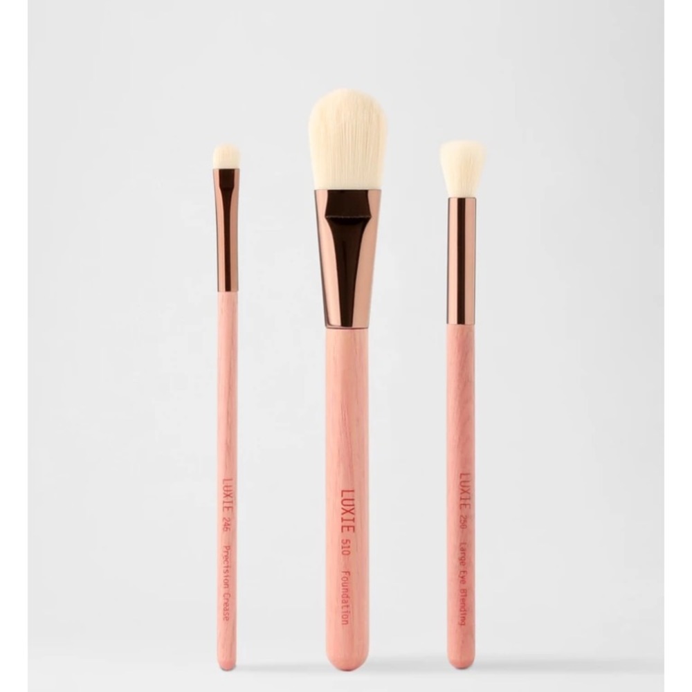 Luxie Gaea makeup brushes